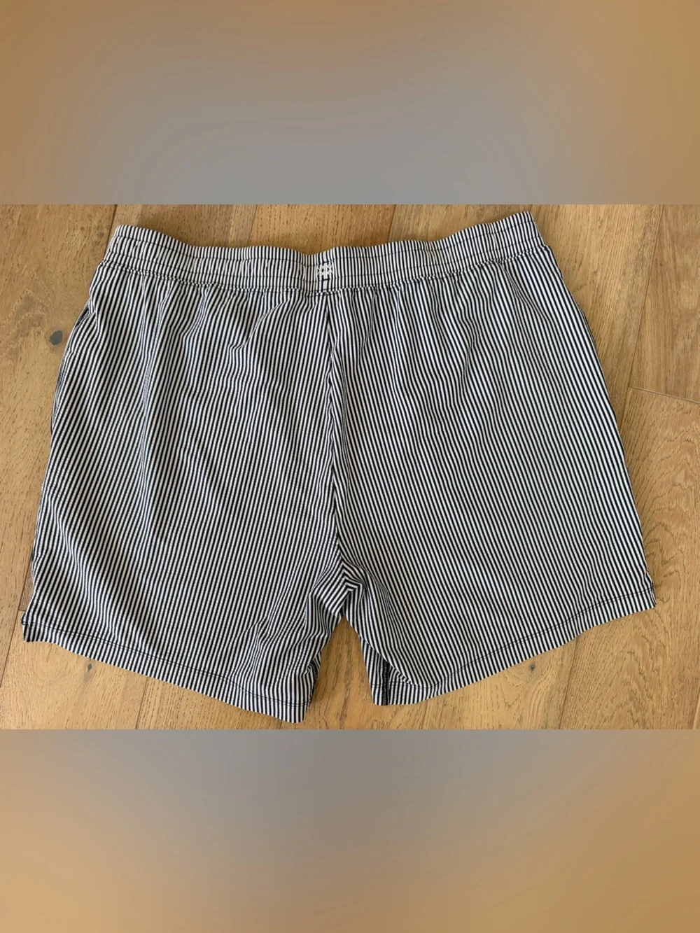 Rhône men’s swim trunks blue white
